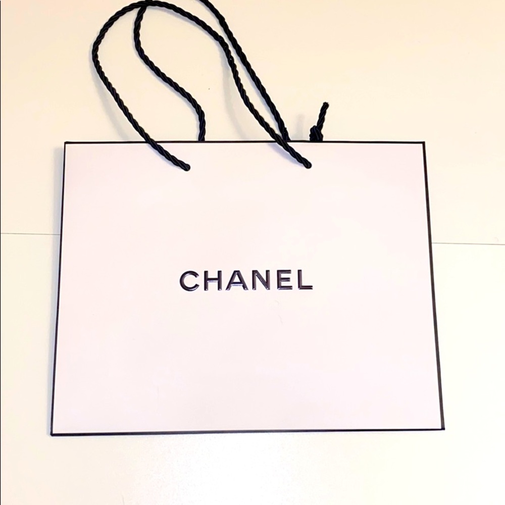 10 x WHITE AND BLACK CHANEL GIFT BAG
